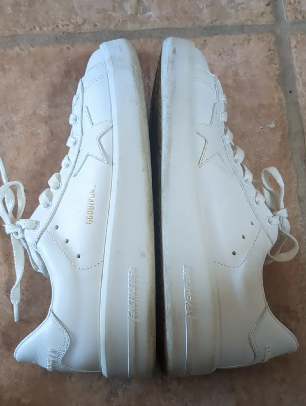 Golden Goose Pure-Star White Sneakers - Picture 8 of 8